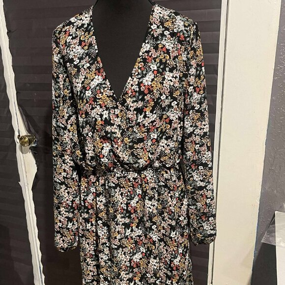 DEX WOMEN'S BLACK FLOWERED LONG SLEEVE MINI DRESS SIZE MEDIUM‎ - Picture 1 of 8